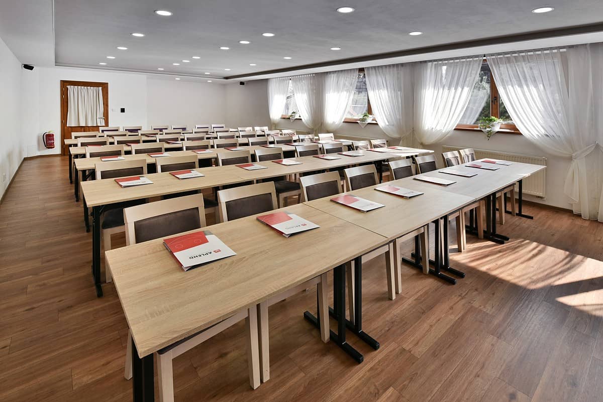 Konferenčná miestnosť - max. 50 osôb
